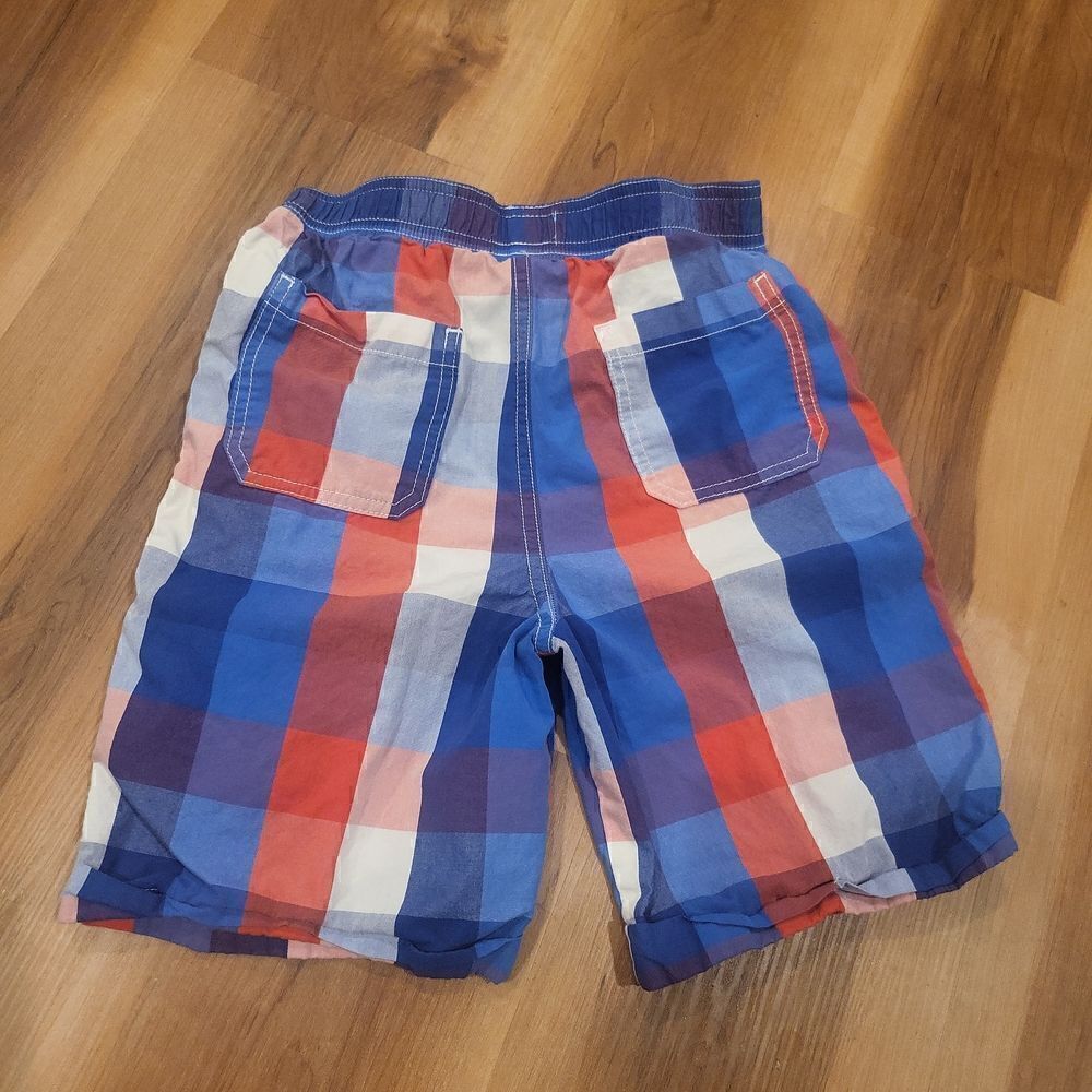 Boy drawstring shorts size 8 - Picture 2 of 3